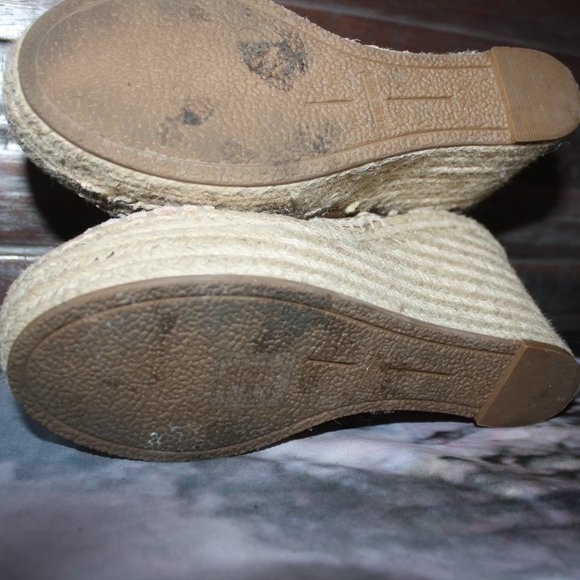 Strappy Wedge/Espadrille by Dolce Vita 🌵8 - Picture 6 of 15